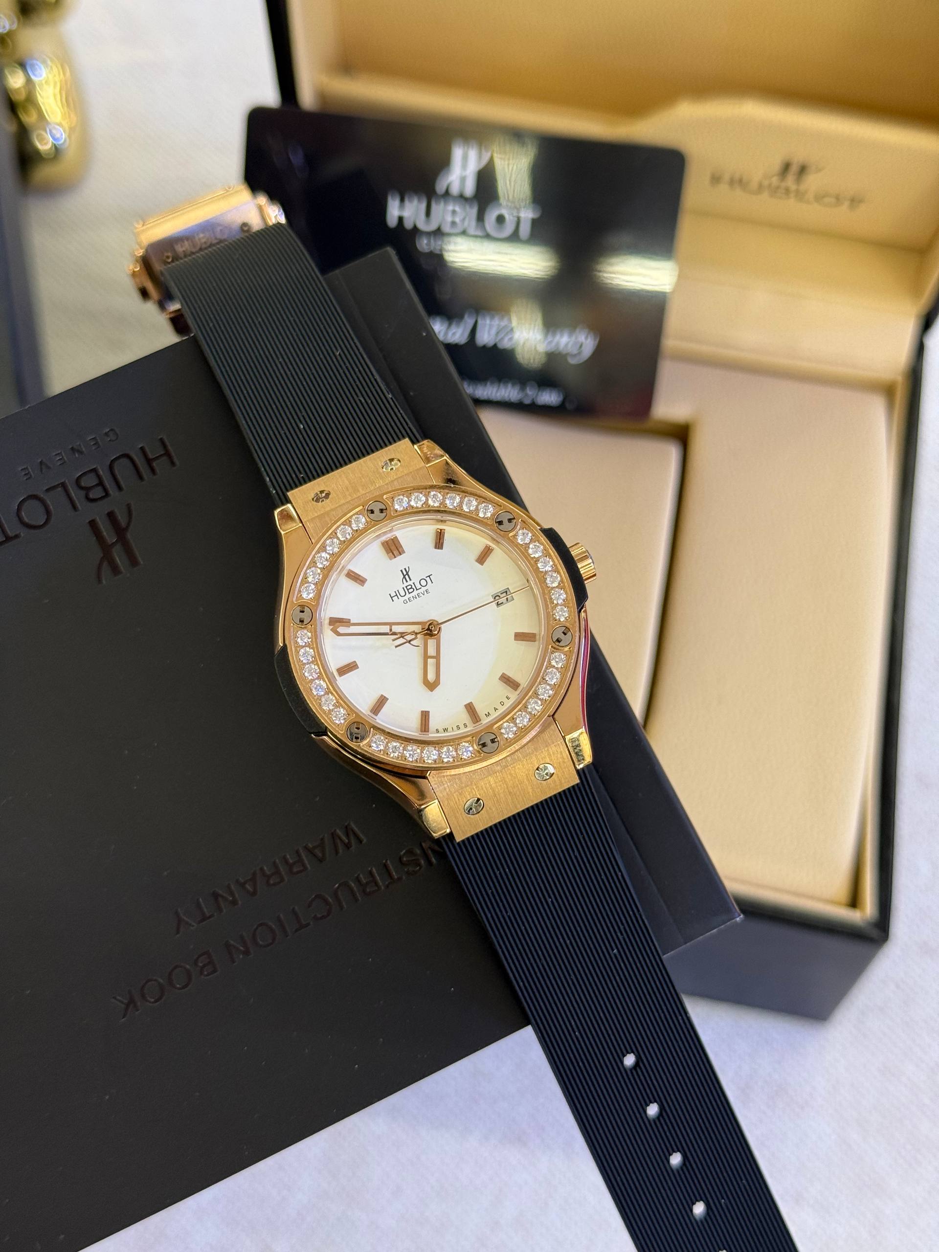 MONTRE HUBOT RACING GREY KING GOLD DIAMONDS 38mm