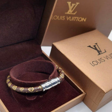 BRACELET LOUIS VUITTON CUIR A1