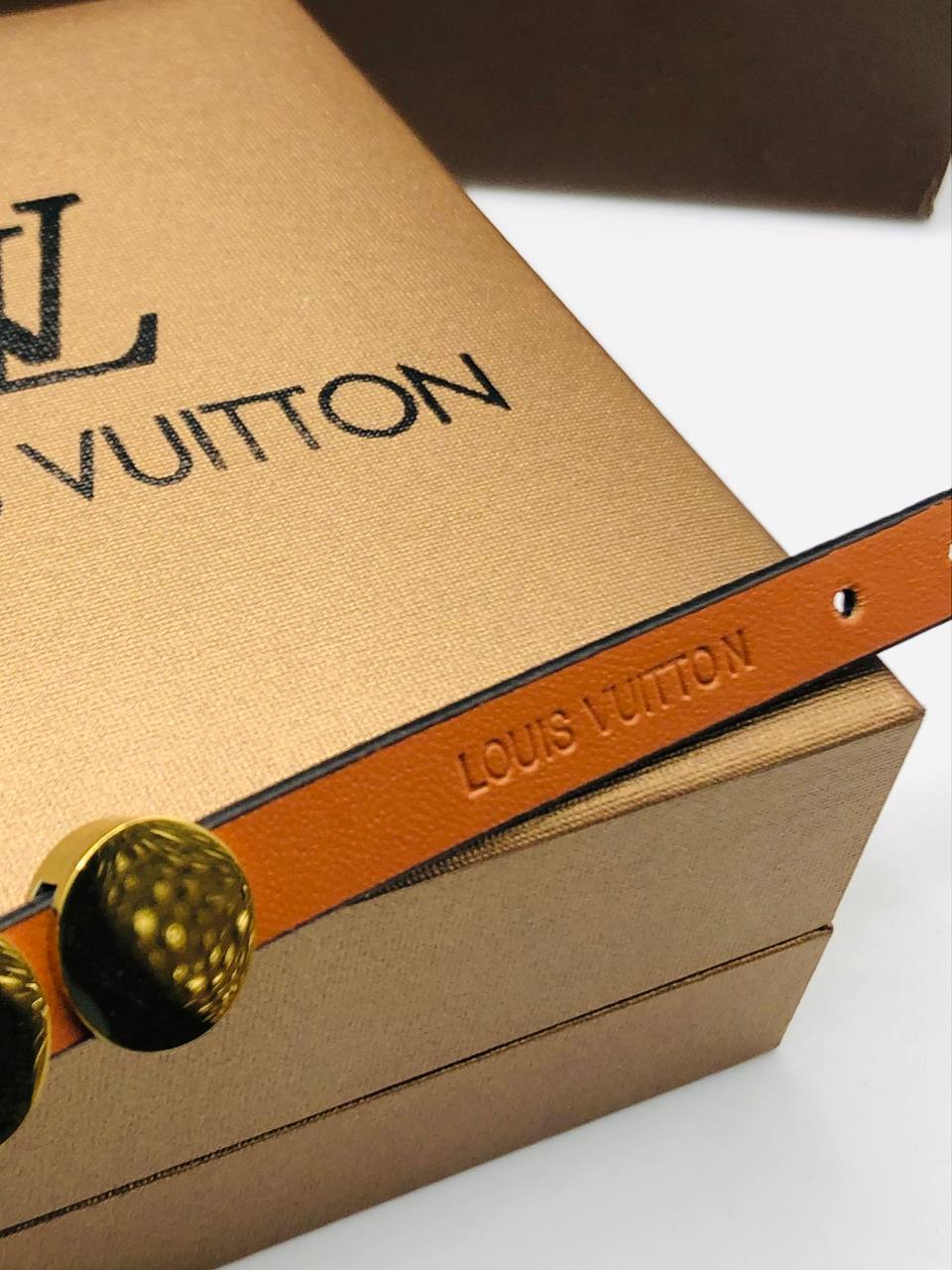 BRACELET LOUIS VUITTON CUIR P4