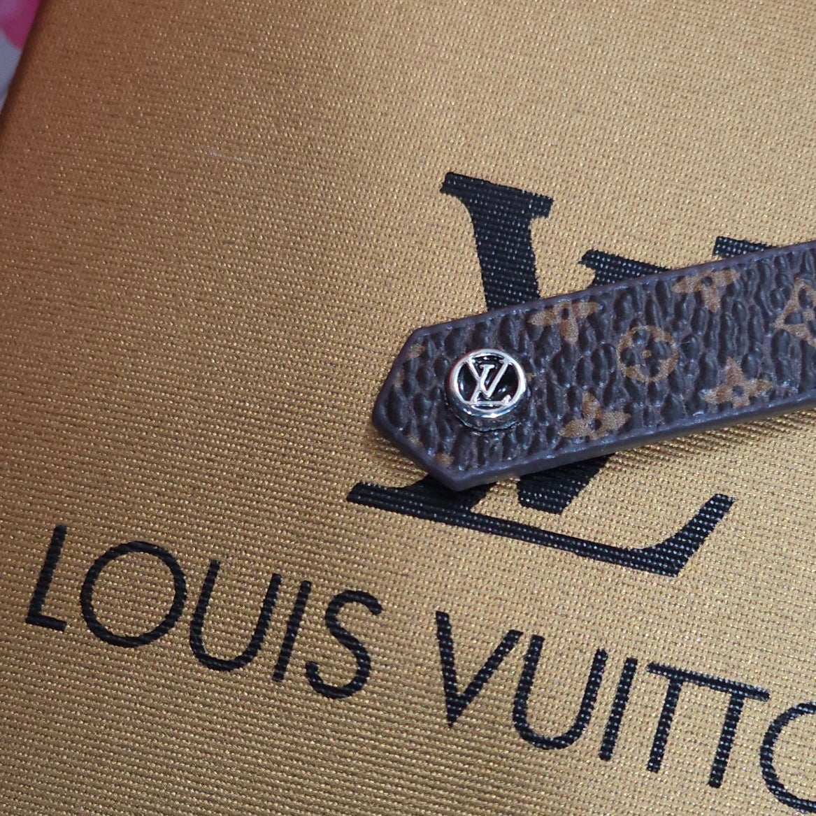 BRACELET LOUIS VUITTON CUIR V1