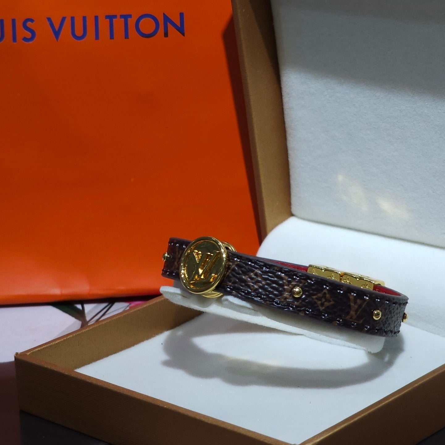 BRACELET LOUIS VUITTON CUIR DOUBLE FACE