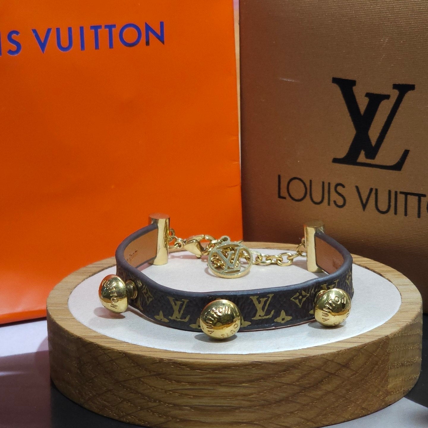 BRACELET LOUIS VUITTON CUIR vF