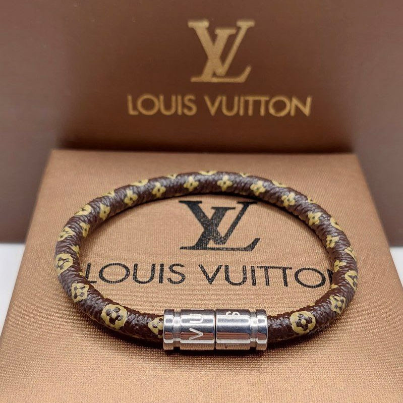 BRACELET LOUIS VUITTON CUIR A1