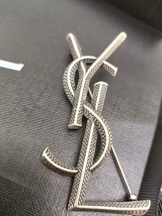 Broche YSL