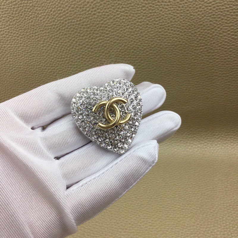 Broche CHANEL