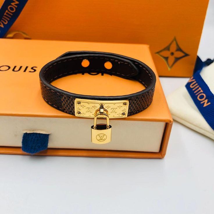BRACELET LOUIS VUITTON CUIR LVC03T